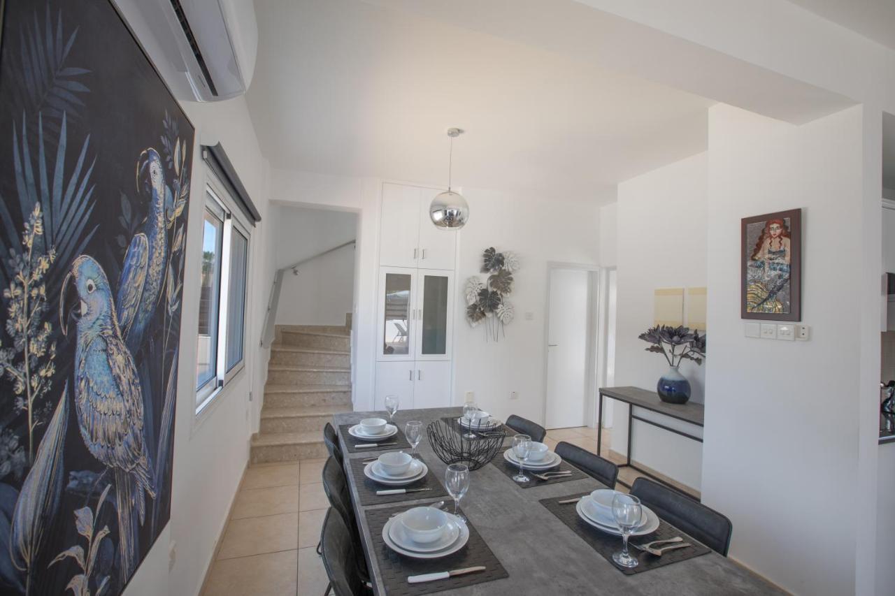 Elite Luxury Villa Paralimni Exterior photo
